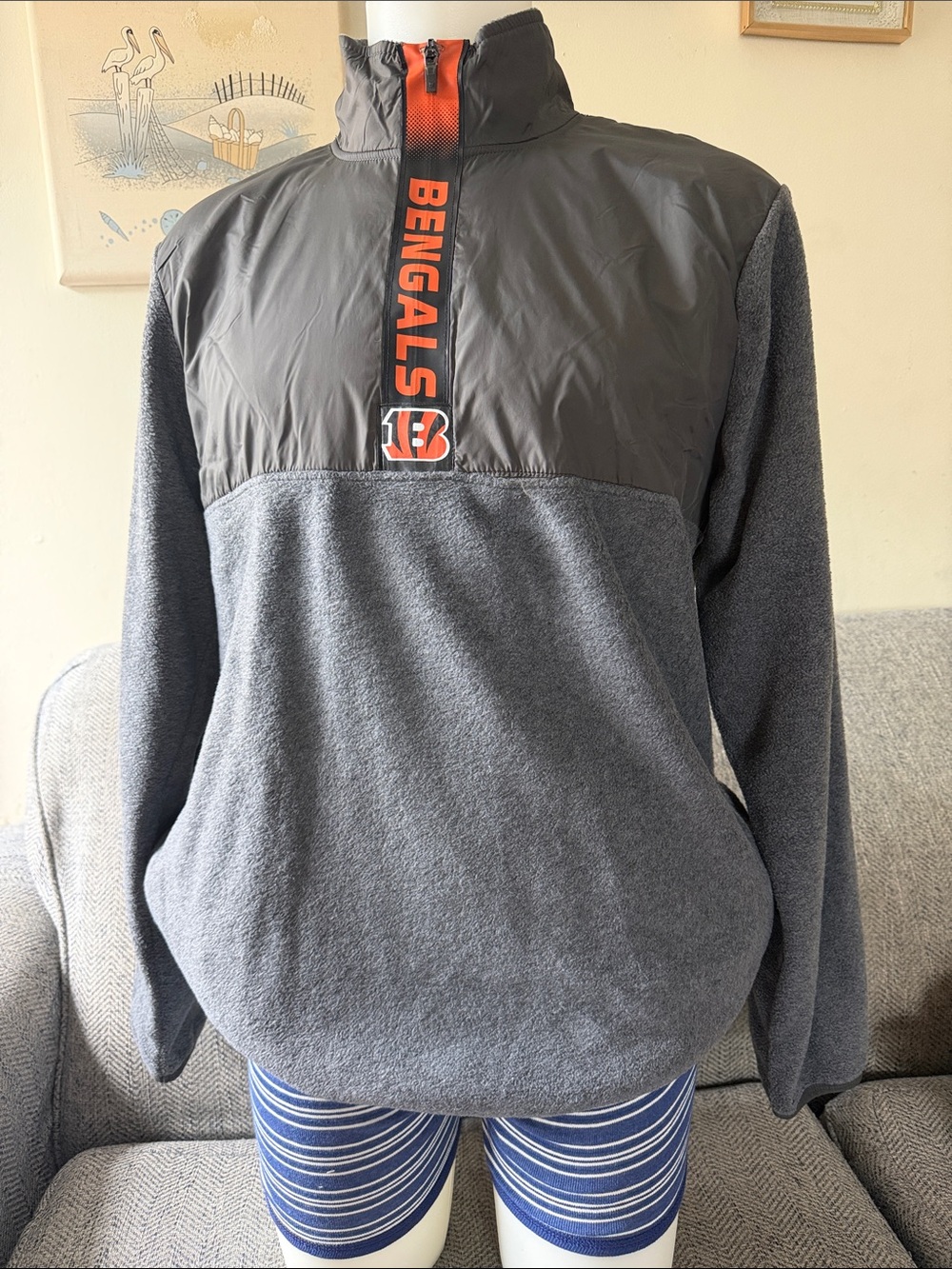 Cincinnati Bengals 47 Men’s Sweatshirt Size: Large
